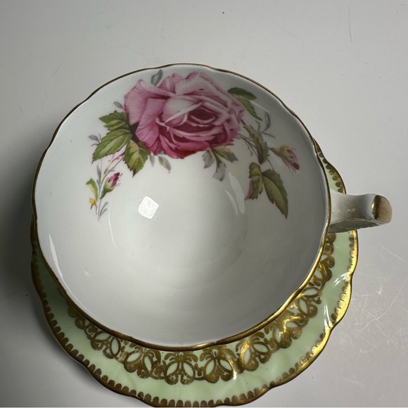 Elegant Floral Teacup and Saucer Set - Picture 2 of 7
